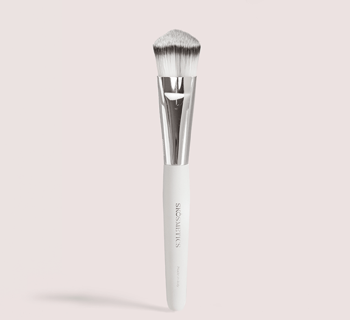 SKOSMETICS 01 / CREAMY BRUSH
