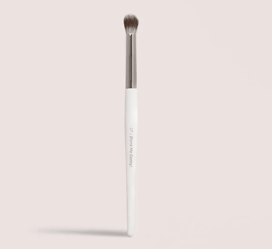 SKOSMETICS BLEND ME GENTLY BRUSH BLENDING BRUSH